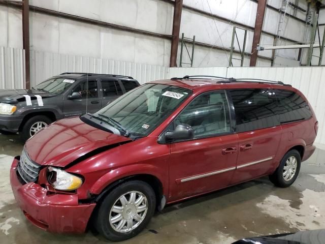 2005 Chrysler Town & Country Touring