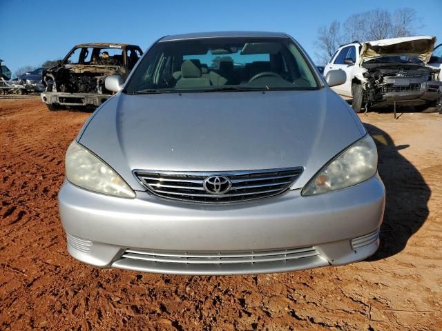 2005 Toyota Camry LE