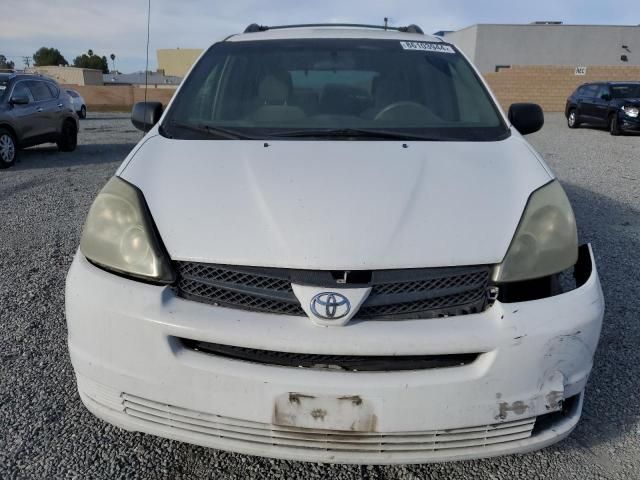 2005 Toyota Sienna CE