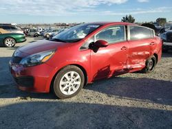 KIA rio Vehiculos salvage en venta: 2015 KIA Rio LX