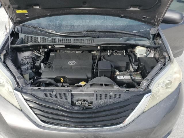 2011 Toyota Sienna LE