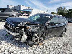 Vehiculos salvage en venta de Copart Opa Locka, FL: 2019 Jeep Cherokee Limited