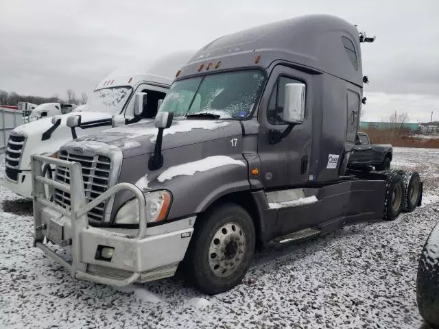 2018 Freightliner Cascadia 125