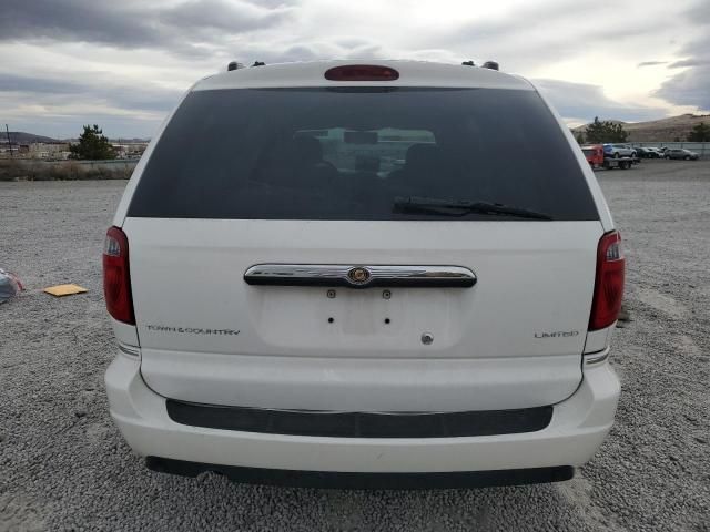 2005 Chrysler Town & Country Limited