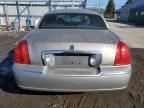 2006 Lincoln Town Car Signature Limited