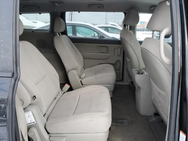 2015 KIA Sedona LX