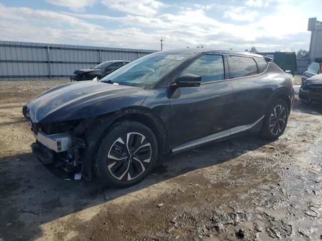 2023 KIA EV6 Light