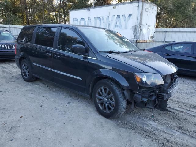 2015 Chrysler Town & Country S