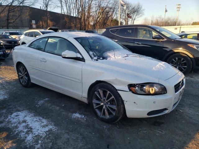 2010 Volvo C70 T5