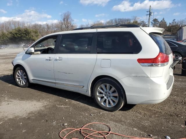 2013 Toyota Sienna XLE