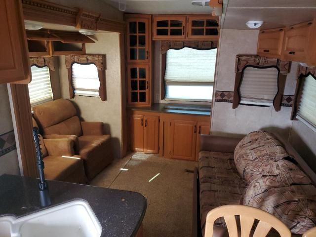 2011 Keystone Laredo