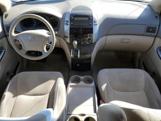 2007 Toyota Sienna CE