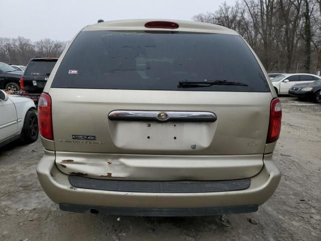 2005 Chrysler Town & Country LX