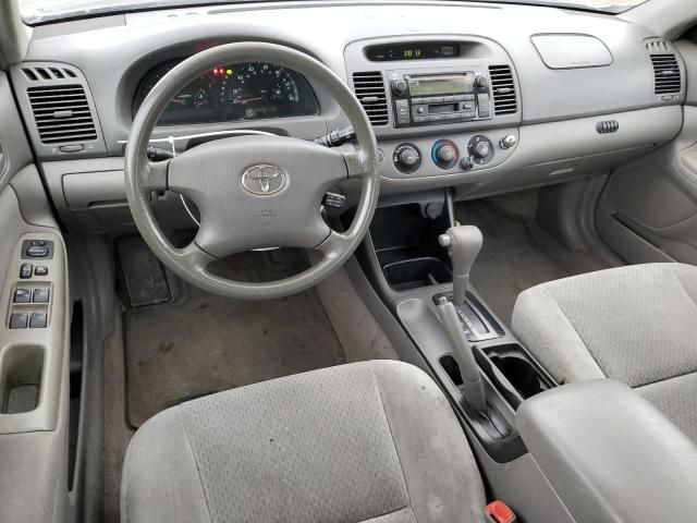 2004 Toyota Camry LE