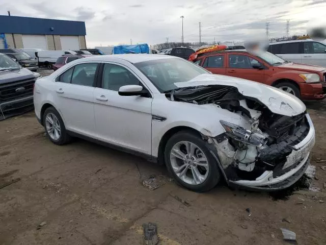 2014 Ford Taurus SEL