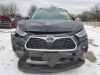 2023 Toyota Highlander Hybrid Bronze Edition