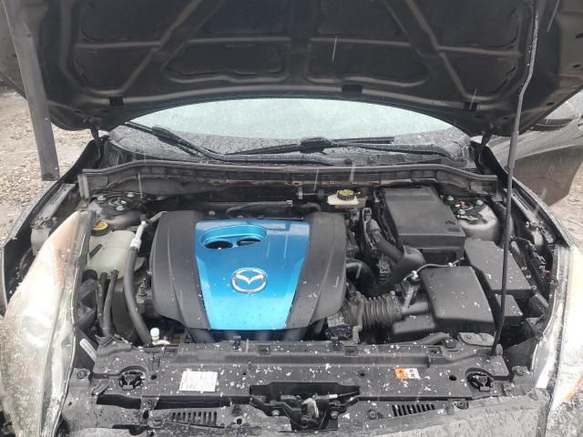 2013 Mazda 3 I