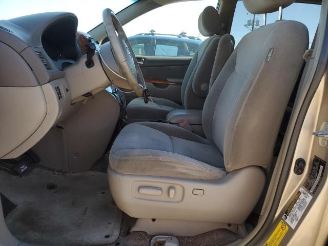 2006 Toyota Sienna XLE