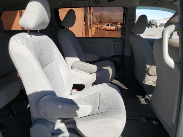 2016 Toyota Sienna