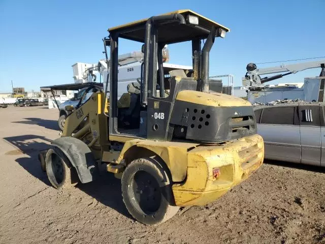 2006 Caterpillar 908