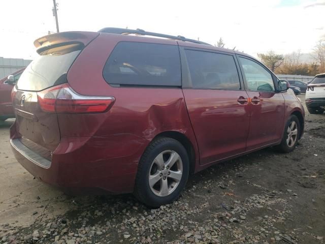 2015 Toyota Sienna LE