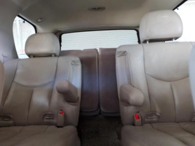 2004 Cadillac Escalade Luxury