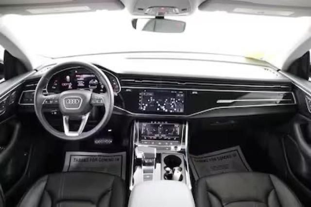 2023 Audi Q8 Premium