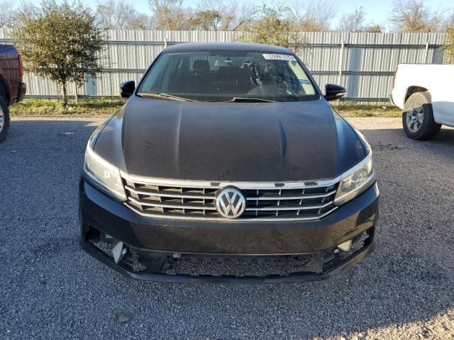 2018 Volkswagen Passat SE