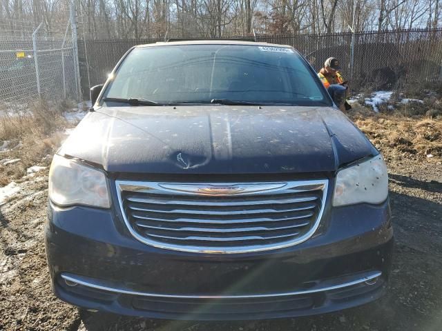 2012 Chrysler Town & Country Touring