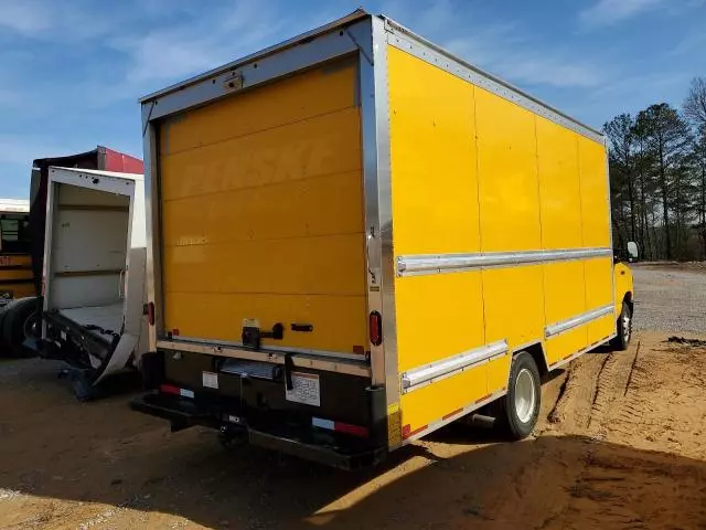 2023 Ford Econoline E350 Super Duty Cutaway Van