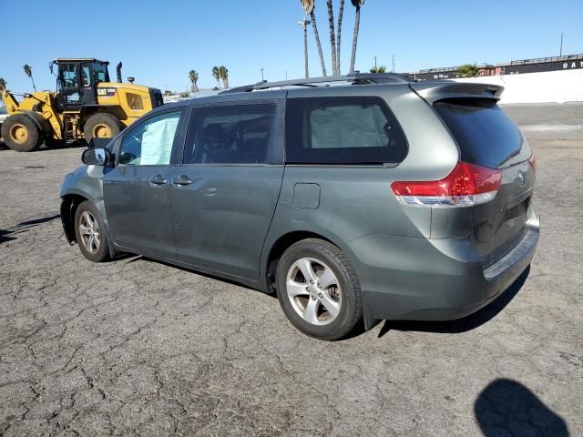 2014 Toyota Sienna LE