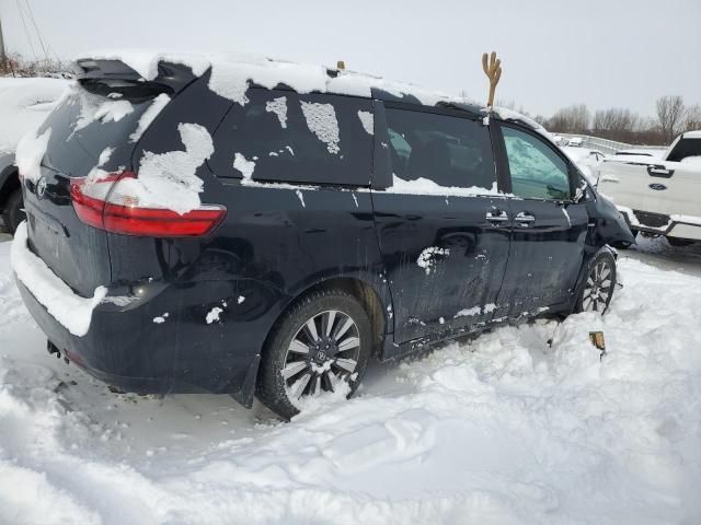 2019 Toyota Sienna XLE