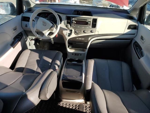 2011 Toyota Sienna LE