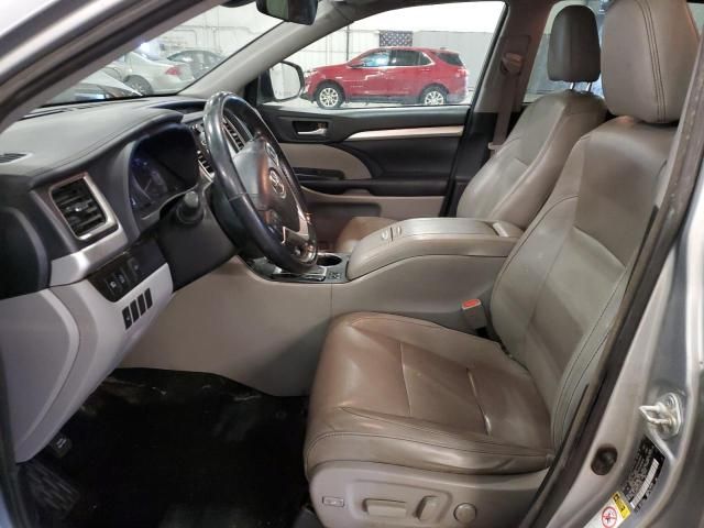 2017 Toyota Highlander SE