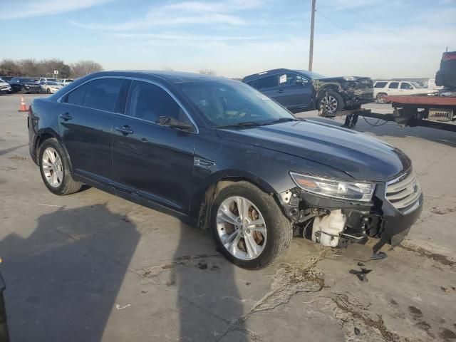 2018 Ford Taurus SE