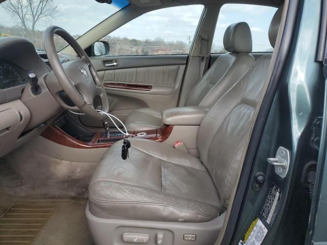 2004 Toyota Camry LE