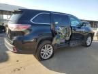 2014 Toyota Highlander LE