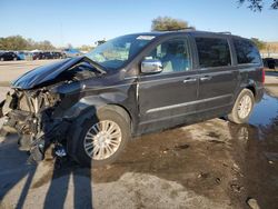 Carros salvage a la venta en subasta: 2012 Chrysler Town & Country Limited