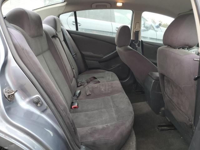 2010 Nissan Altima Base