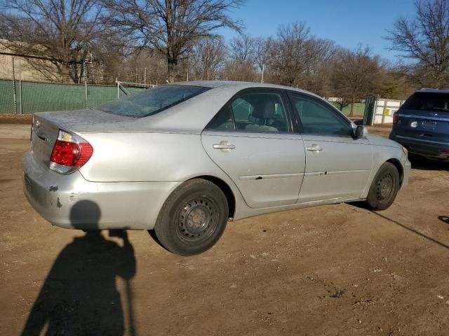 2005 Toyota Camry LE