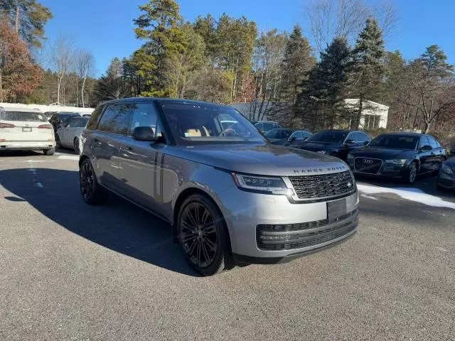 2023 Land Rover Range Rover SE