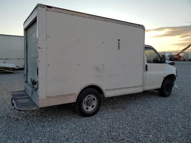 2001 GMC Savana Cutaway G3500