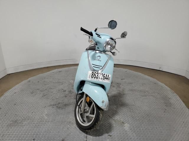 2022 Sany Moped