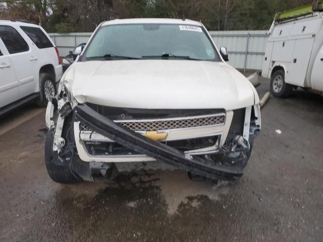 2014 Chevrolet Suburban C1500 LTZ