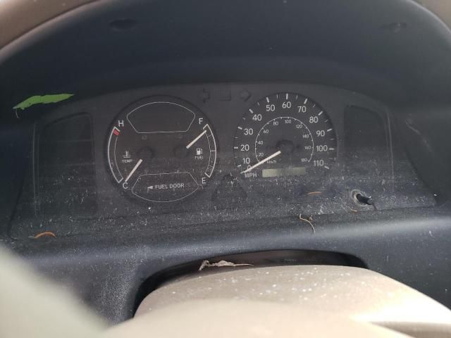 2000 Chevrolet GEO Prizm Base