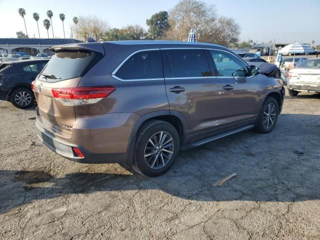 2018 Toyota Highlander SE