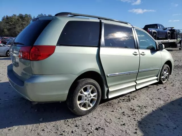 2006 Toyota Sienna XLE