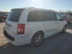 2010 Chrysler Town & Country Limited