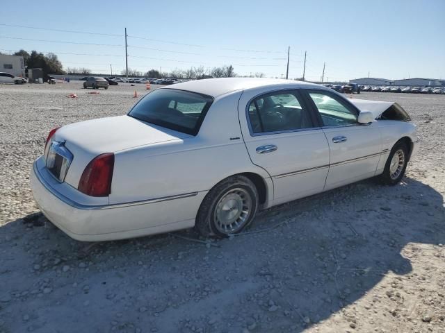 1999 Lincoln Town Car Executive