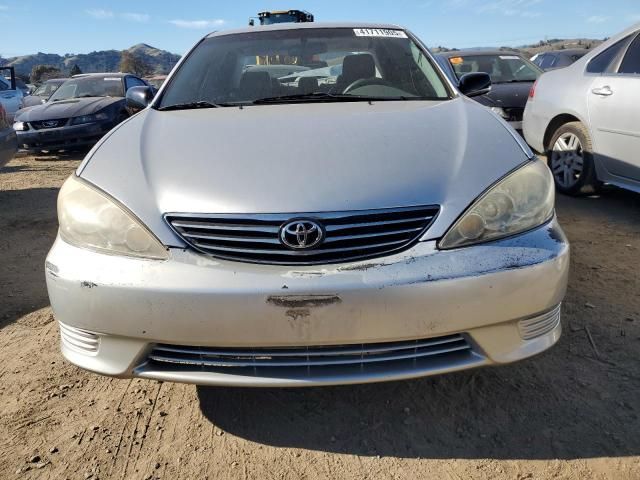 2005 Toyota Camry LE